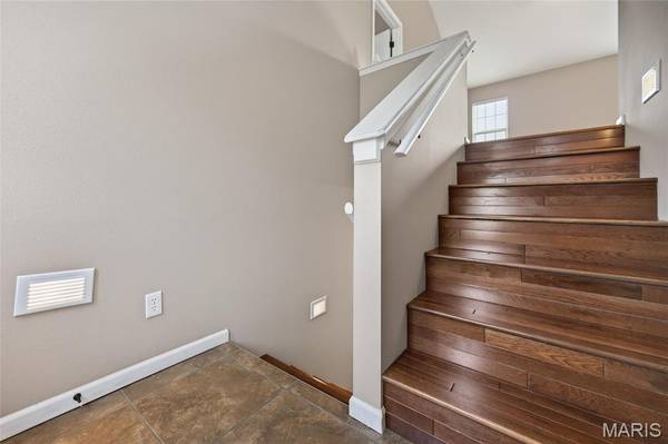 22857 Revelation RD, Waynesville, MO 65583