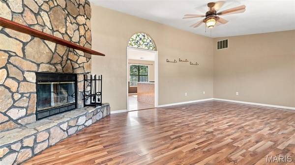 13906 Elm DR, Plato, MO 65552