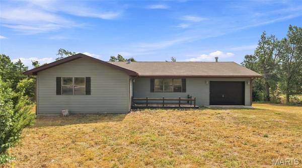 13906 Elm DR, Plato, MO 65552