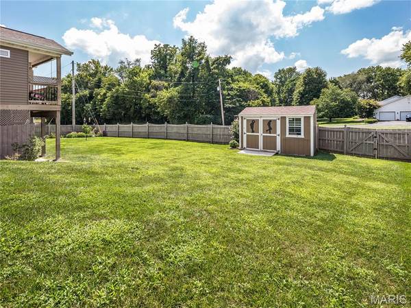 1873 Appleton CT, Maryville, IL 62062