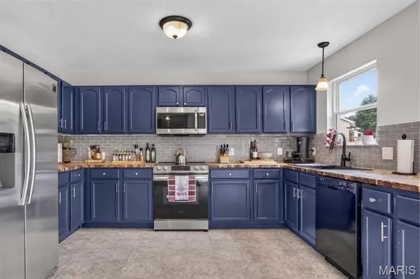 107 Ezekiel CT, Hillsboro, MO 63050