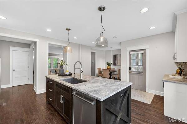 7625 Wydown BLVD #1S, Clayton, MO 63105