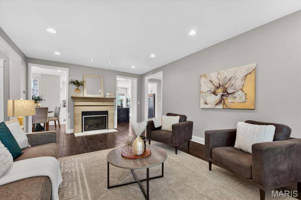 7625 Wydown BLVD #1S, Clayton, MO 63105