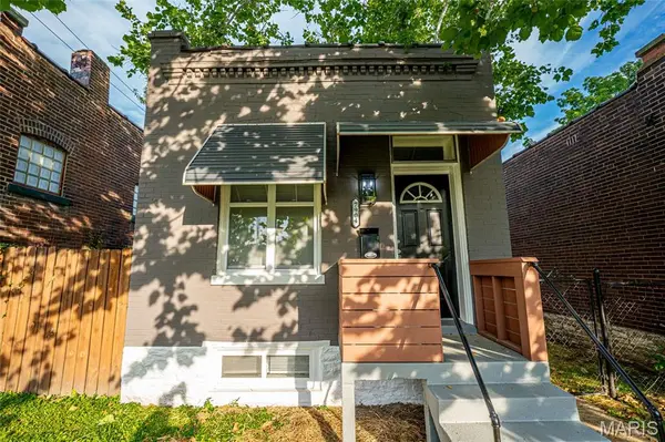 7904 Pennsylvania AVE, St Louis, MO 63111