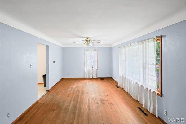 313 W Washington ST, Caseyville, IL 62232