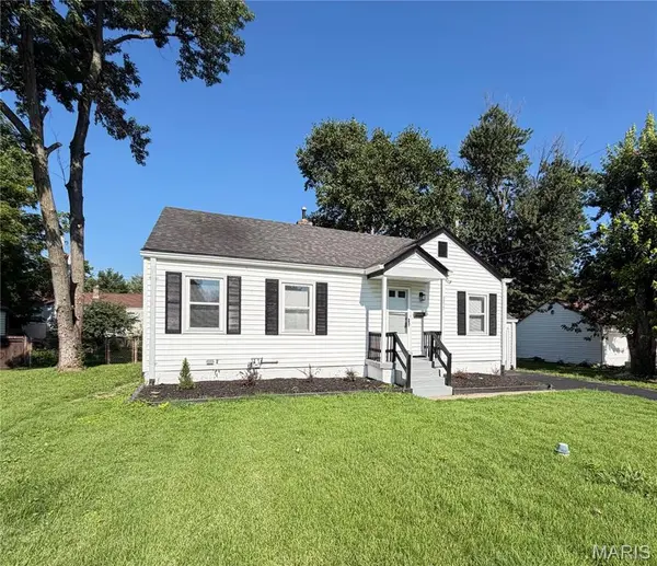 3575 Saint Joachim LN, St Ann, MO 63074