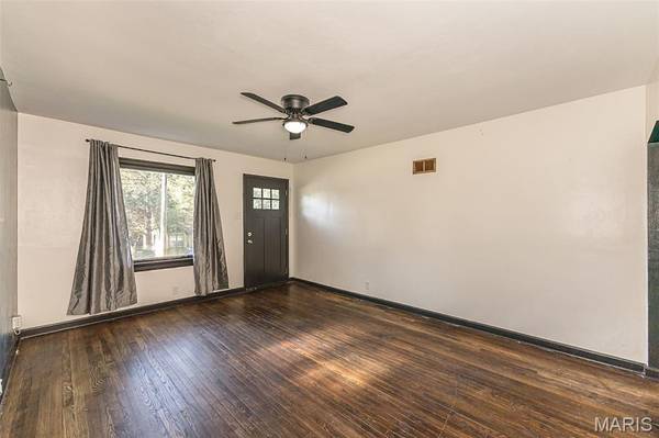 1377 Heydt AVE, Dellwood, MO 63135