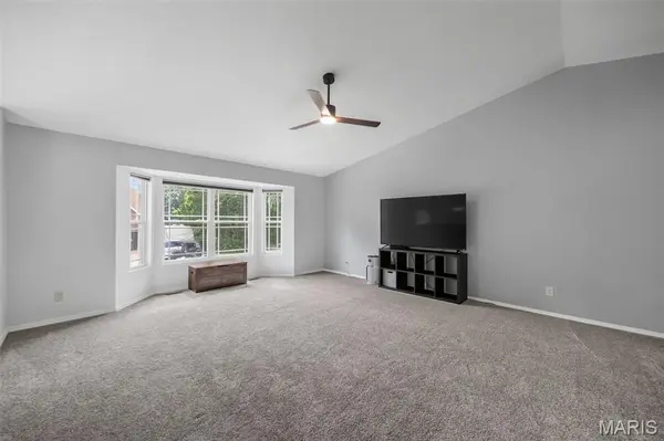 9431 Swanee DR, Hillsboro, MO 63050