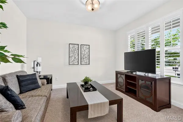 108 Maelin DR, O'fallon, MO 63367