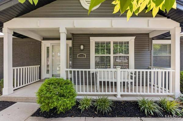 1712 Pensacola DR, Unincorporated, MO 63146