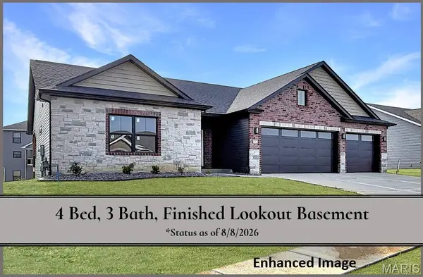 254 Smola Woods CT, Glen Carbon, IL 62034