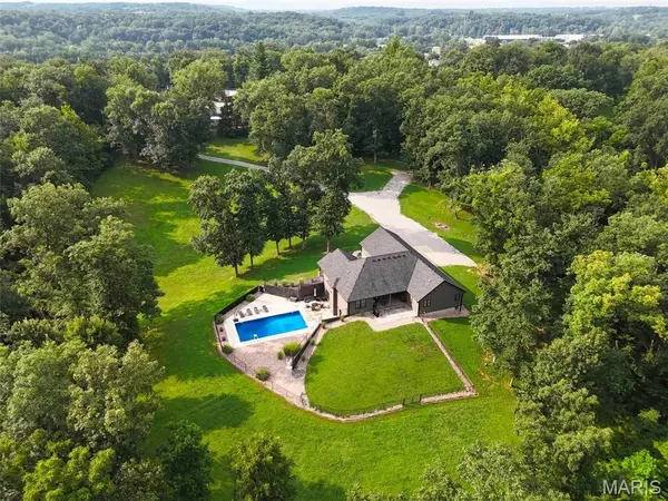 1521 Frank ST, Hannibal, MO 63401