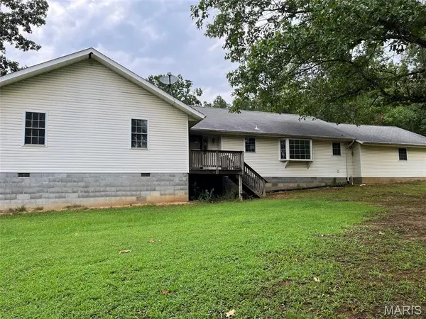37 Wayne 353B, Piedmont, MO 63957