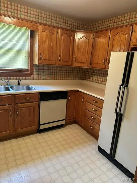 305 Sunny Acres DR, Doniphan, MO 63935
