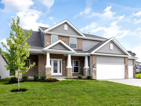 2 Pin Oak at Post Farms Enclave, O'fallon, MO 63385