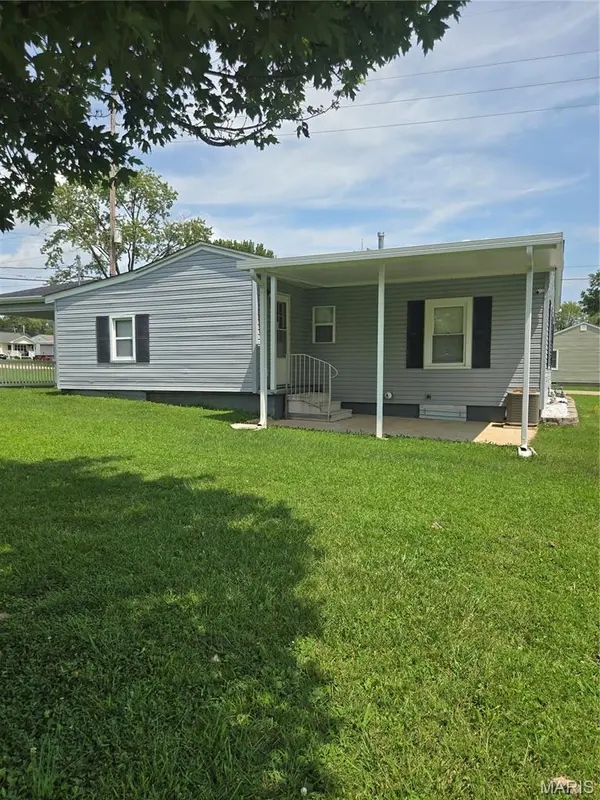 1301 N Carleton ST, Farmington, MO 63640