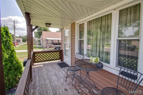 130 W Maple ST, Hartford, IL 62048