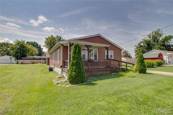 130 W Maple ST, Hartford, IL 62048
