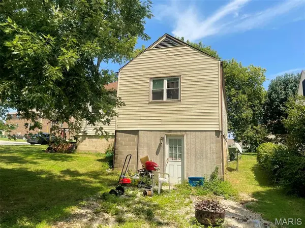 1609 N Cedar ST, Rolla, MO 65401