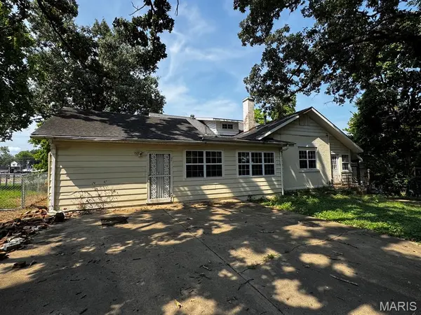842 Vine ST, Poplar Bluff, MO 63901
