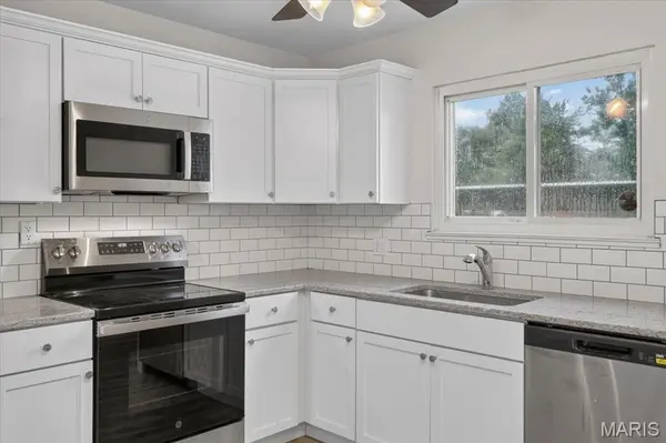 4113 Gulf SHR W, Florissant, MO 63034