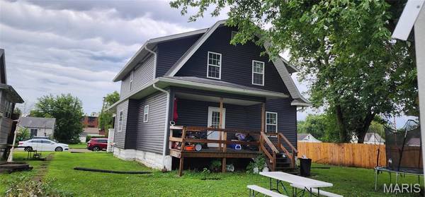 405 S Jefferson ST, Vandalia, MO 63382