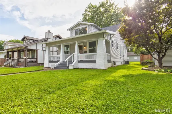 1211 Troy RD, Edwardsville, IL 62025