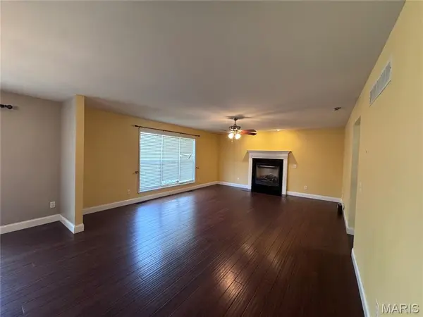 122 Pine Needle DR, Wentzville, MO 63385