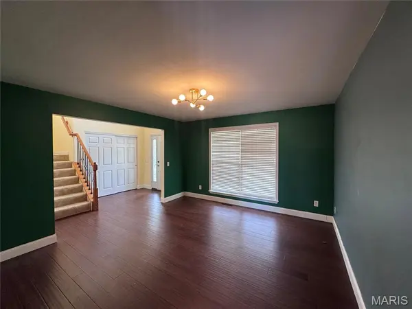 122 Pine Needle DR, Wentzville, MO 63385