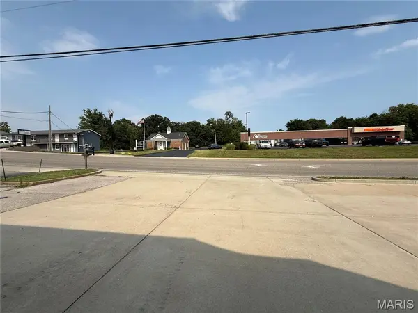 10639 Business 21, Hillsboro, MO 63050