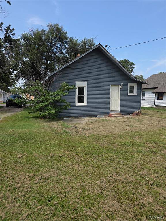 733 Matthews AVE, Sikeston, MO 63801