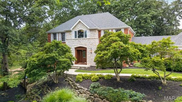 298 Herworth DR, Chesterfield, MO 63005