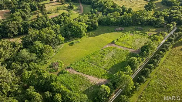 22245 Lix RD, Warrenton, MO 63383