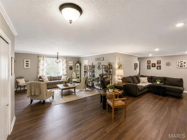 107 Prospect ST, Waynesville, MO 65583
