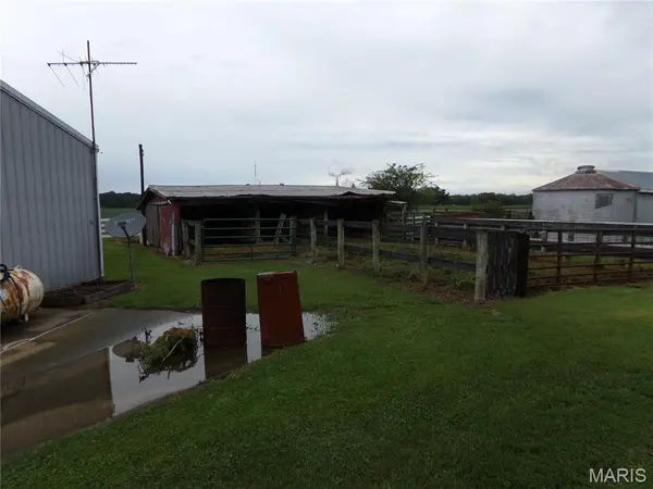 1954 Tilden RD, Marissa, IL 62257