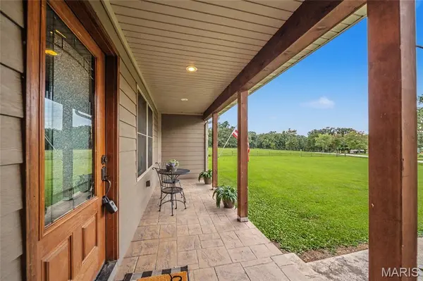 18960 County Road 1000, St James, MO 65559
