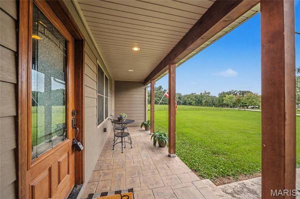 18960 County Road 1000, St James, MO 65559