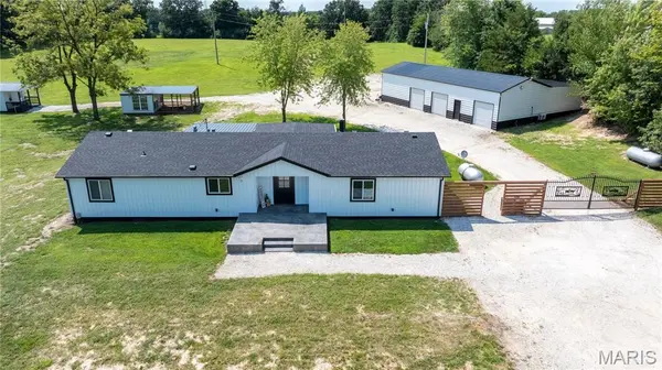1352 State Road WW, Fulton, MO 65251