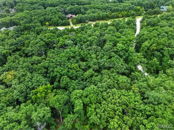 2482 Alpine Summit DR, Innsbrook, MO 63390