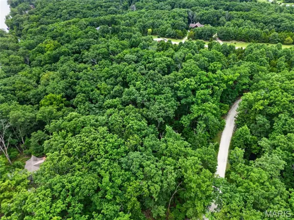 2482 Alpine Summit DR, Innsbrook, MO 63390