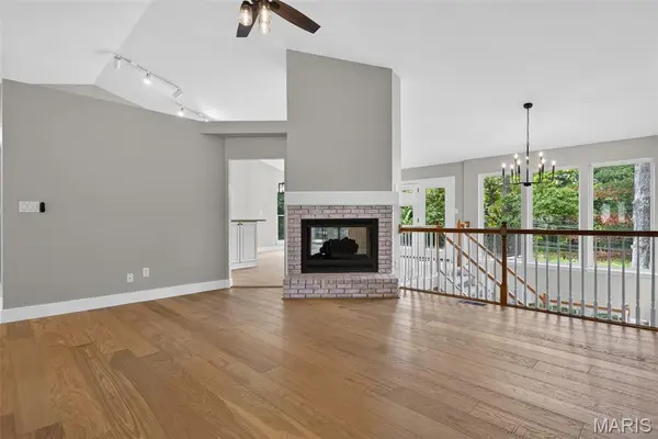 1527 Ridge Hill CT, Dardenne Prairie, MO 63368