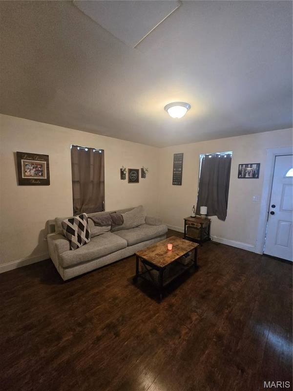408 Central AVE, Collinsville, IL 62234