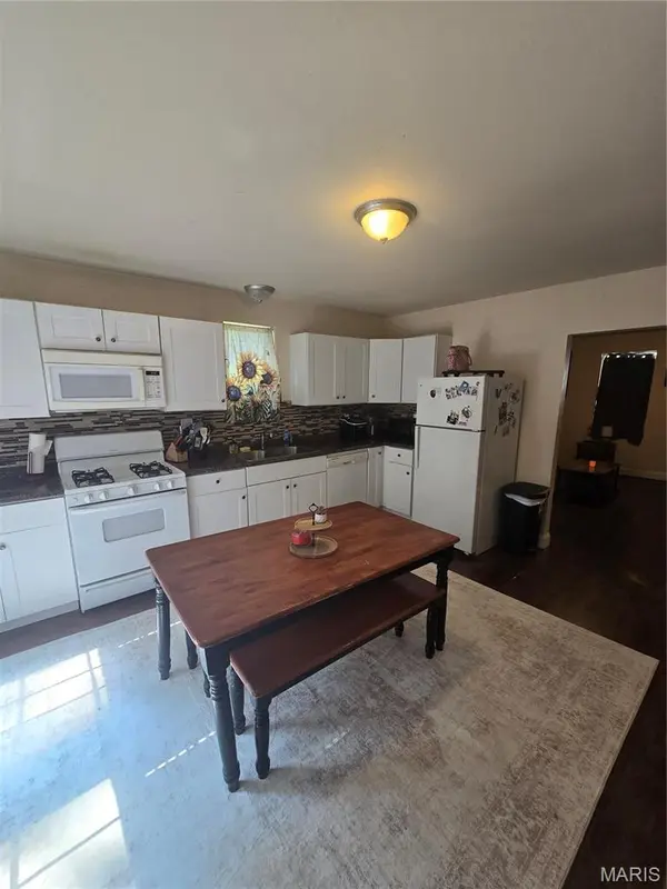 408 Central AVE, Collinsville, IL 62234