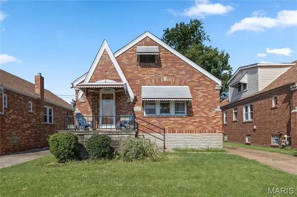 9043 Kathleen AVE, Wilbur Park, MO 63123