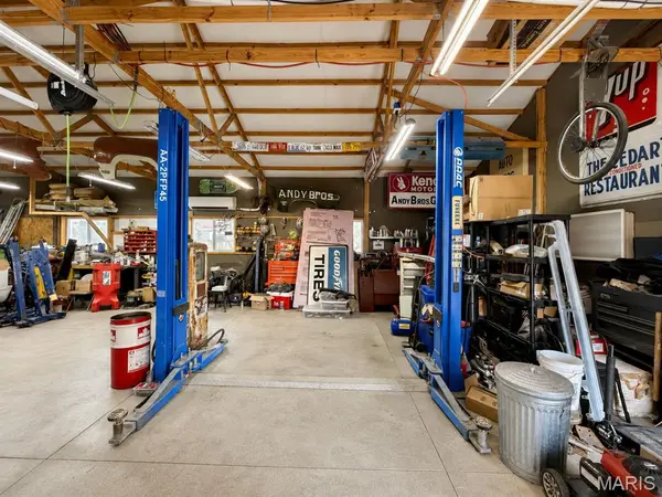 302 S Main ST, Trenton, IL 62293