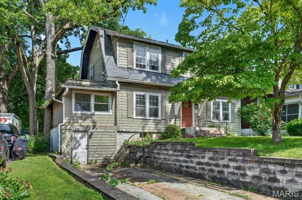 618 S Rock Hill RD, Webster Groves, MO 63119