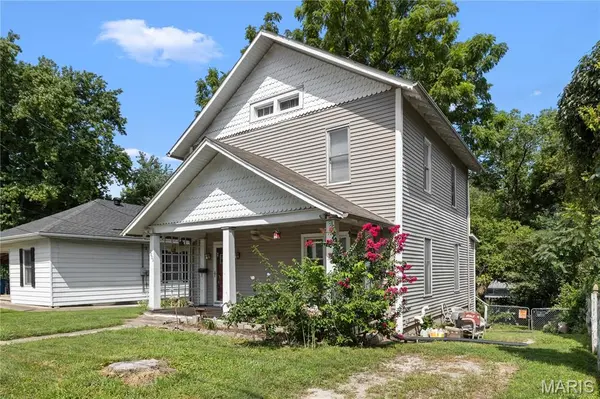 2003 Clawson ST, Alton, IL 62002