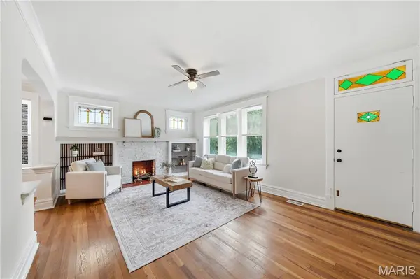 4945 Sutherland AVE, St Louis, MO 63109