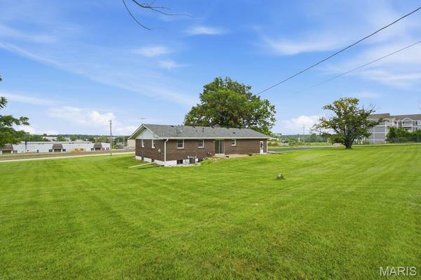 57 W Ofallon DR, O'fallon, MO 63366