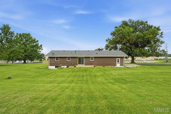 57 W Ofallon DR, O'fallon, MO 63366